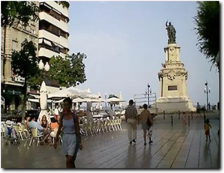 La Rambla Nova de Tarragona, junto al Balcón del Mediterráneo